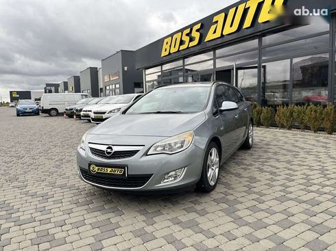 Opel Astra 2011 - фото 3