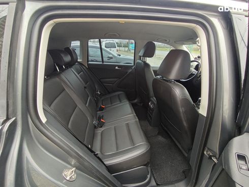 Volkswagen Tiguan 2017 серый - фото 15