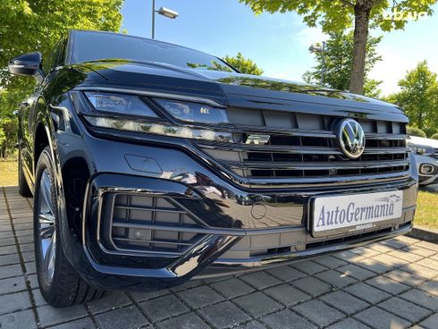 Volkswagen Touareg 2022 - фото 2