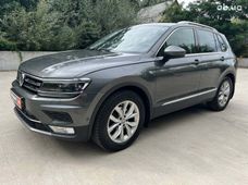 Купить Универсал Volkswagen Tiguan - купить на Автобазаре