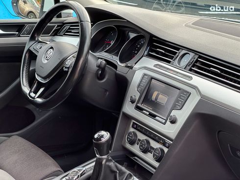 Volkswagen Passat 2014 белый - фото 33