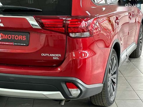 Mitsubishi Outlander 2016 - фото 12