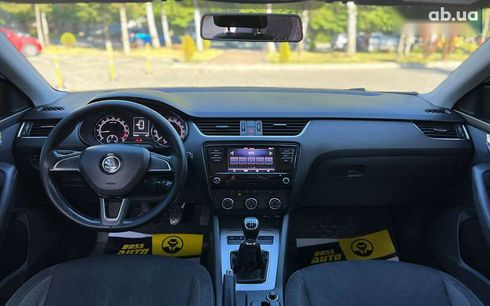 Skoda Octavia 2017 - фото 13