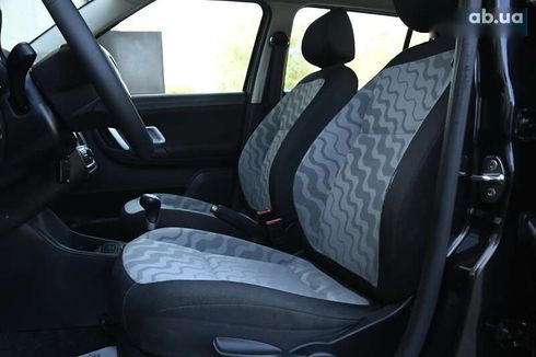 Skoda Fabia 2009 - фото 18