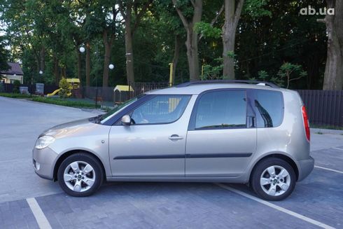 Skoda Roomster 2006 бежевый - фото 19