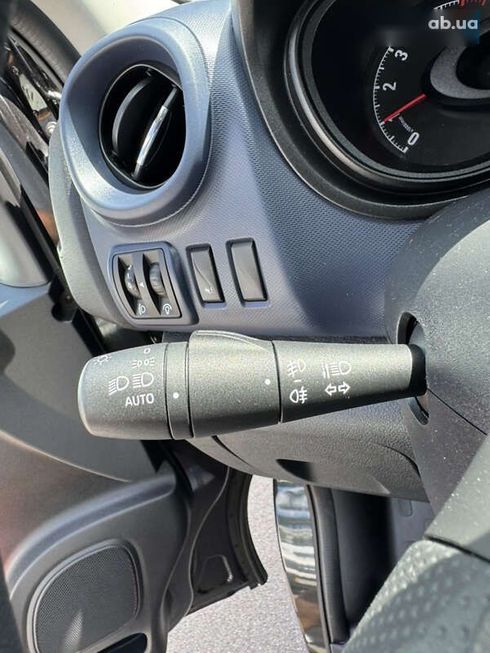 Opel Vivaro 2018 - фото 21