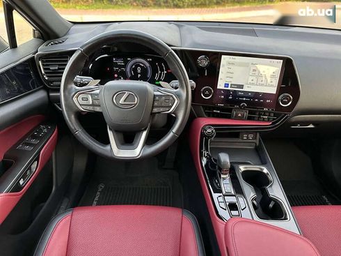 Lexus NX 2022 - фото 29