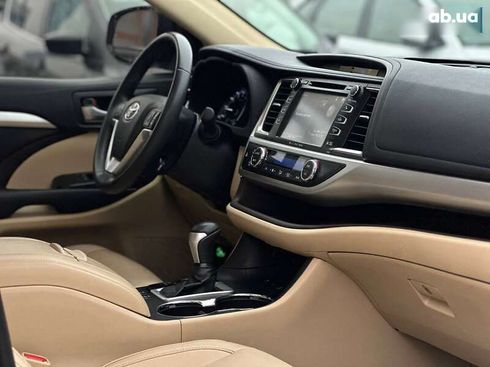 Toyota Highlander 2016 - фото 16