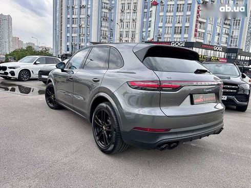 Porsche Cayenne 2019 - фото 10