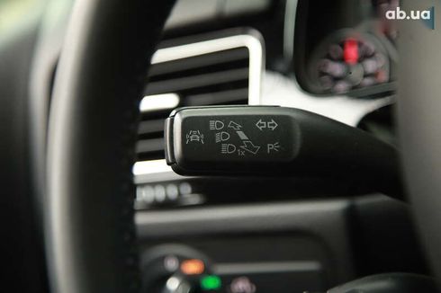 Volkswagen Touareg 2016 - фото 23