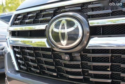 Toyota Land Cruiser 2017 - фото 5