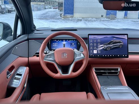 BYD Tang 2025 серый - фото 13