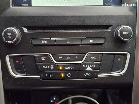Ford Fusion 2017 - фото 27