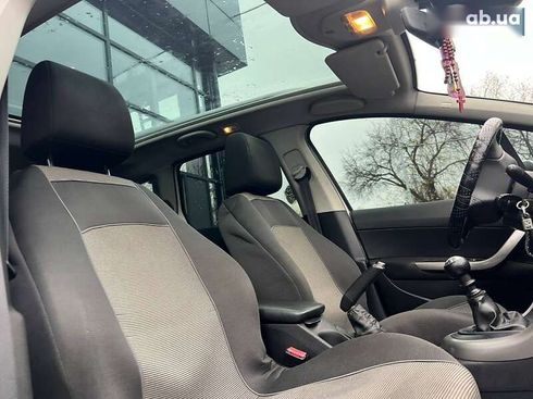 Peugeot 308 2011 - фото 10