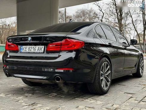 BMW 5 серия 2018 - фото 14