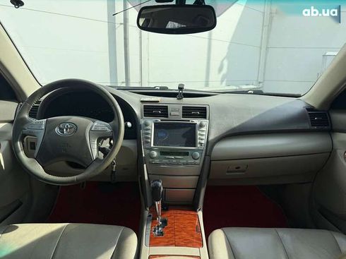 Toyota Camry 2008 - фото 13