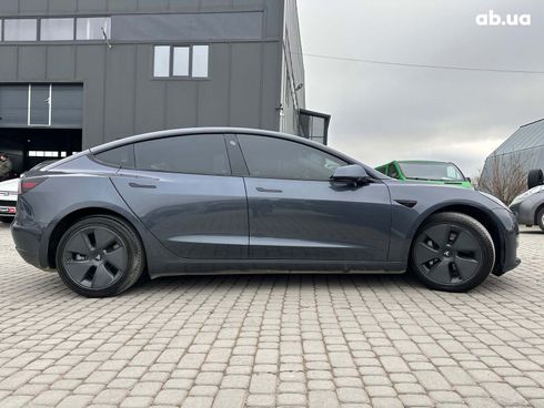 Tesla Model 3 2021 серый - фото 14