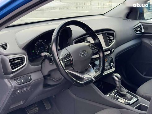 Hyundai Ioniq 2017 - фото 25