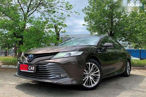Toyota Camry 2019 - фото 11