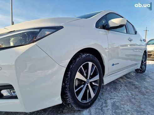 Nissan Leaf 2018 - фото 8