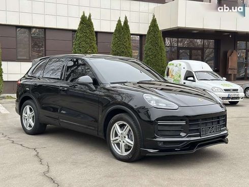 Porsche Cayenne 2016 - фото 25