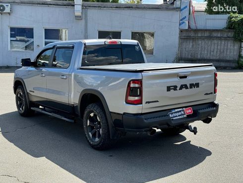 Dodge Ram 2019 серый - фото 7