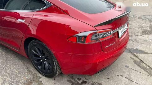 Tesla Model S 2019 - фото 24