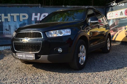 Chevrolet Captiva 2011 черный - фото 4