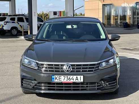 Volkswagen Passat 2016 - фото 19