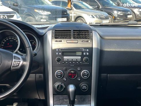 Suzuki Grand Vitara 2010 черный - фото 32