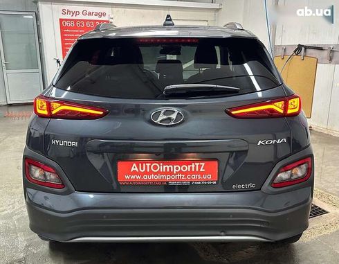 Hyundai Kona Electric 2021 - фото 25