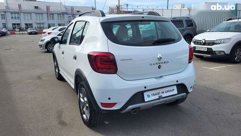 Renault Sandero Stepway 2019 - фото 8