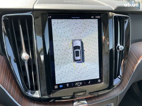 Volvo XC60 2023 - фото 25