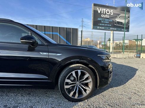 Volkswagen Touareg 2020 - фото 3