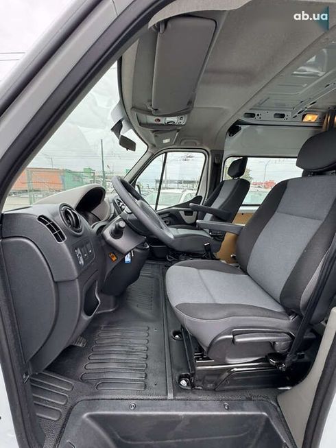 Renault Master 2015 - фото 12
