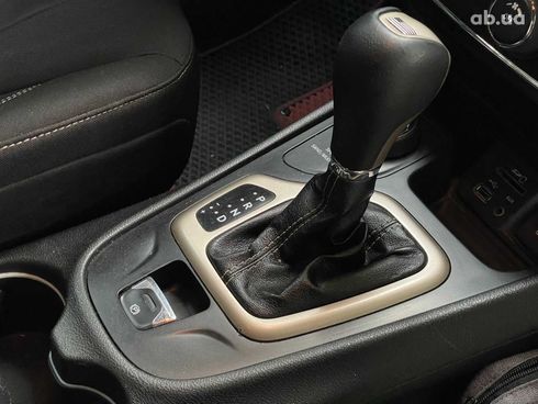 Jeep Cherokee 2014 белый - фото 64