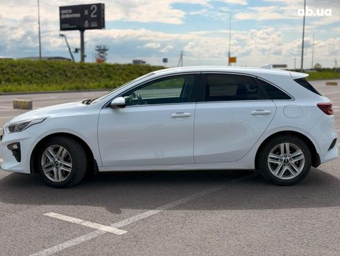 Kia Cee'd 2019 белый - фото 5