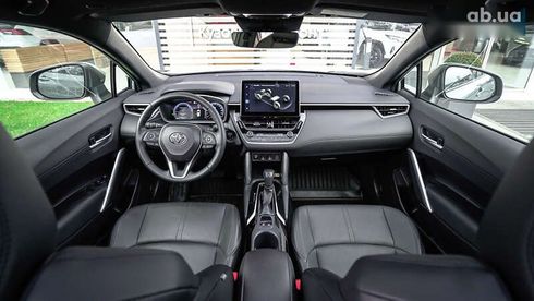 Toyota Corolla Cross 2024 - фото 8