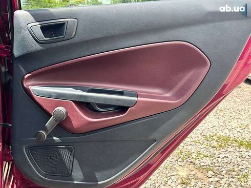 Ford Fiesta 2011 - фото 26