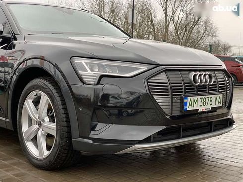 Audi E-Tron 2022 - фото 8