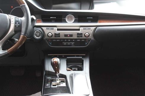 Lexus ES 2013 - фото 16