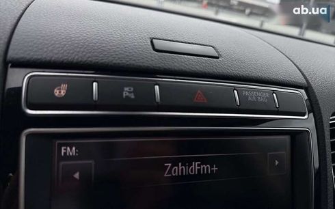 Volkswagen Touareg 2017 - фото 25