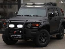 Продаж вживаних Toyota FJ Cruiser в Харкові - купити на Автобазарі