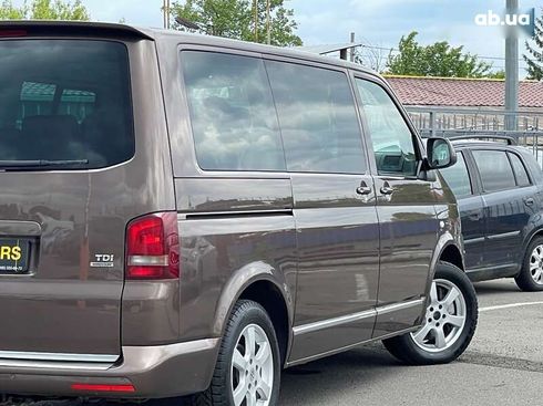Volkswagen Multivan 2013 - фото 23