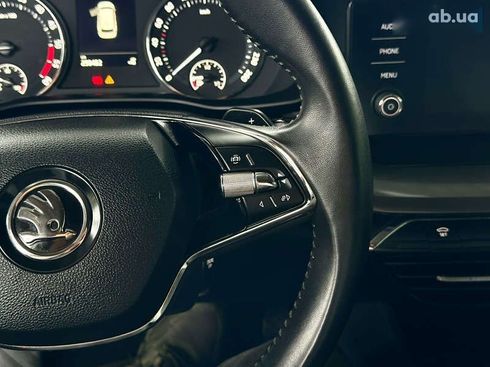 Skoda Octavia 2020 - фото 24