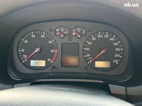 Volkswagen Golf 2001 черный - фото 23