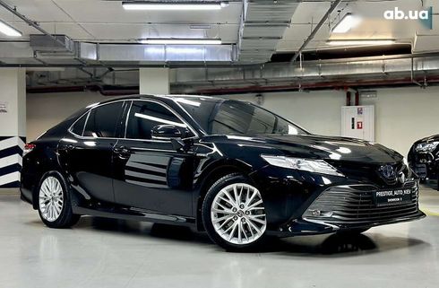 Toyota Camry 2020 - фото 3