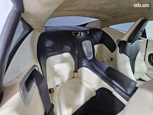 Aston Martin DB11 2018 - фото 7