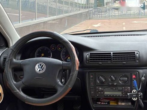 Volkswagen Passat 2001 - фото 19