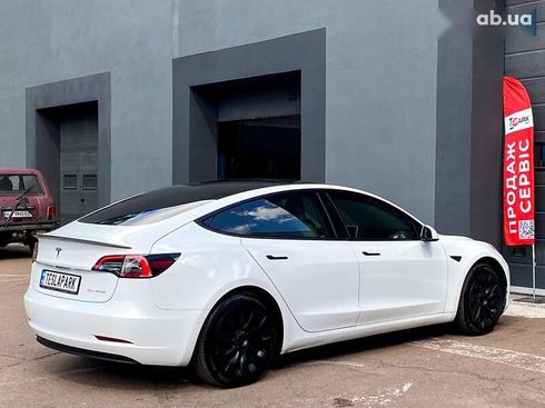 Tesla Model 3 2019 - фото 10